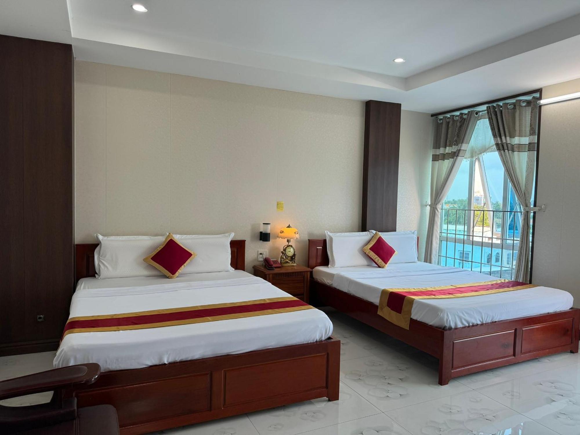 Thanh Dat Hotel Bac Lieu Esterno foto
