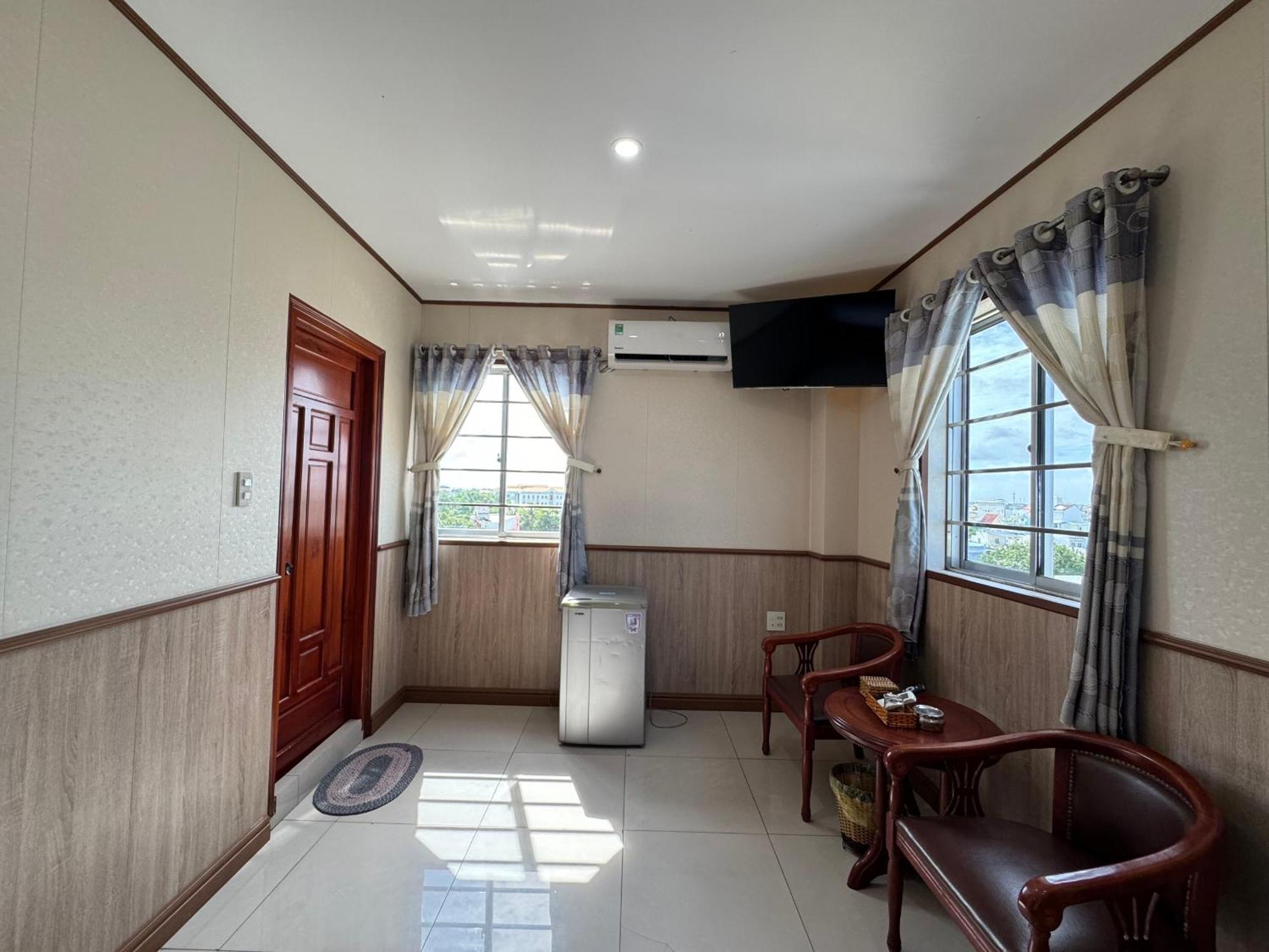 Thanh Dat Hotel Bac Lieu Esterno foto