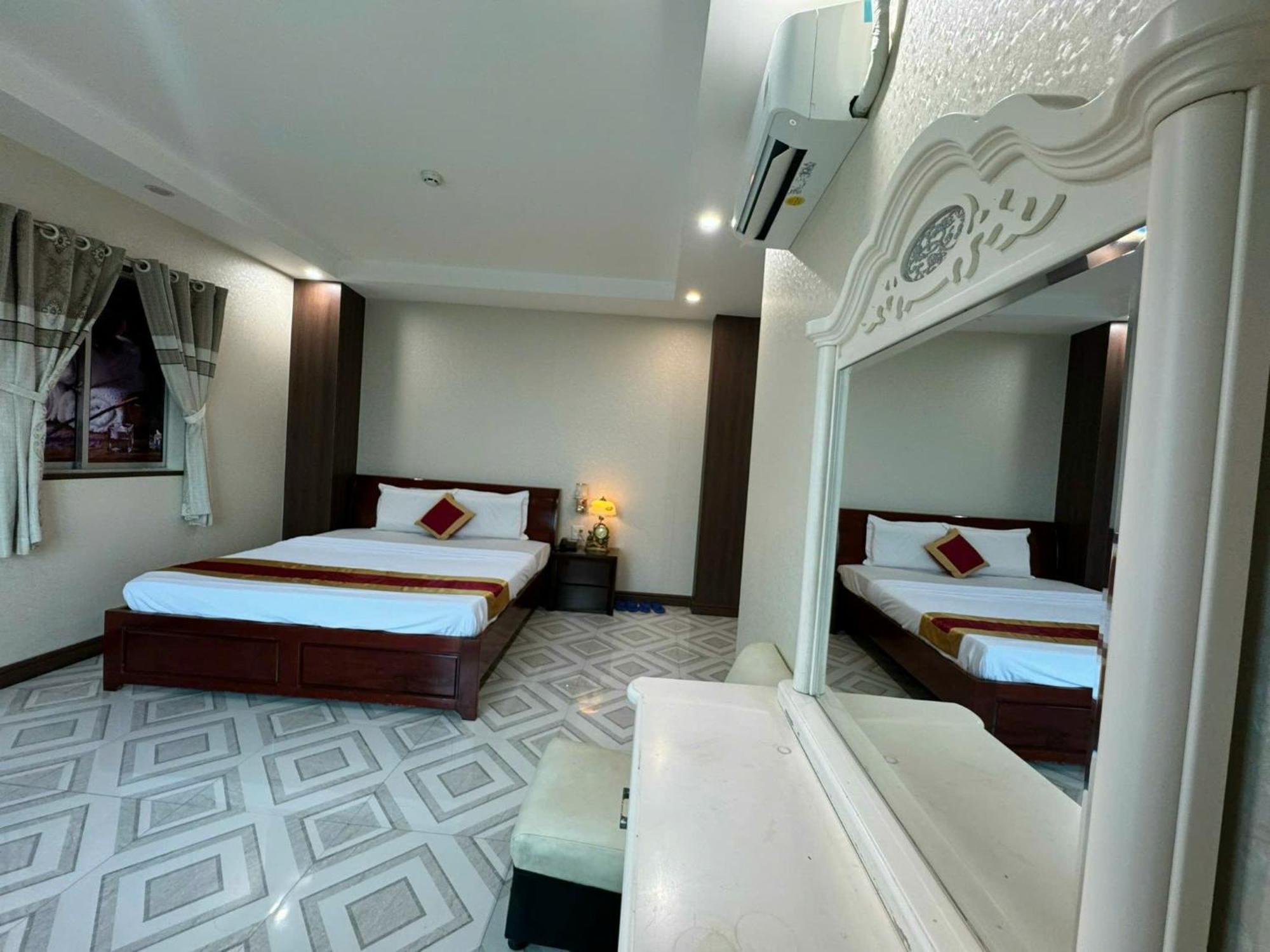 Thanh Dat Hotel Bac Lieu Esterno foto
