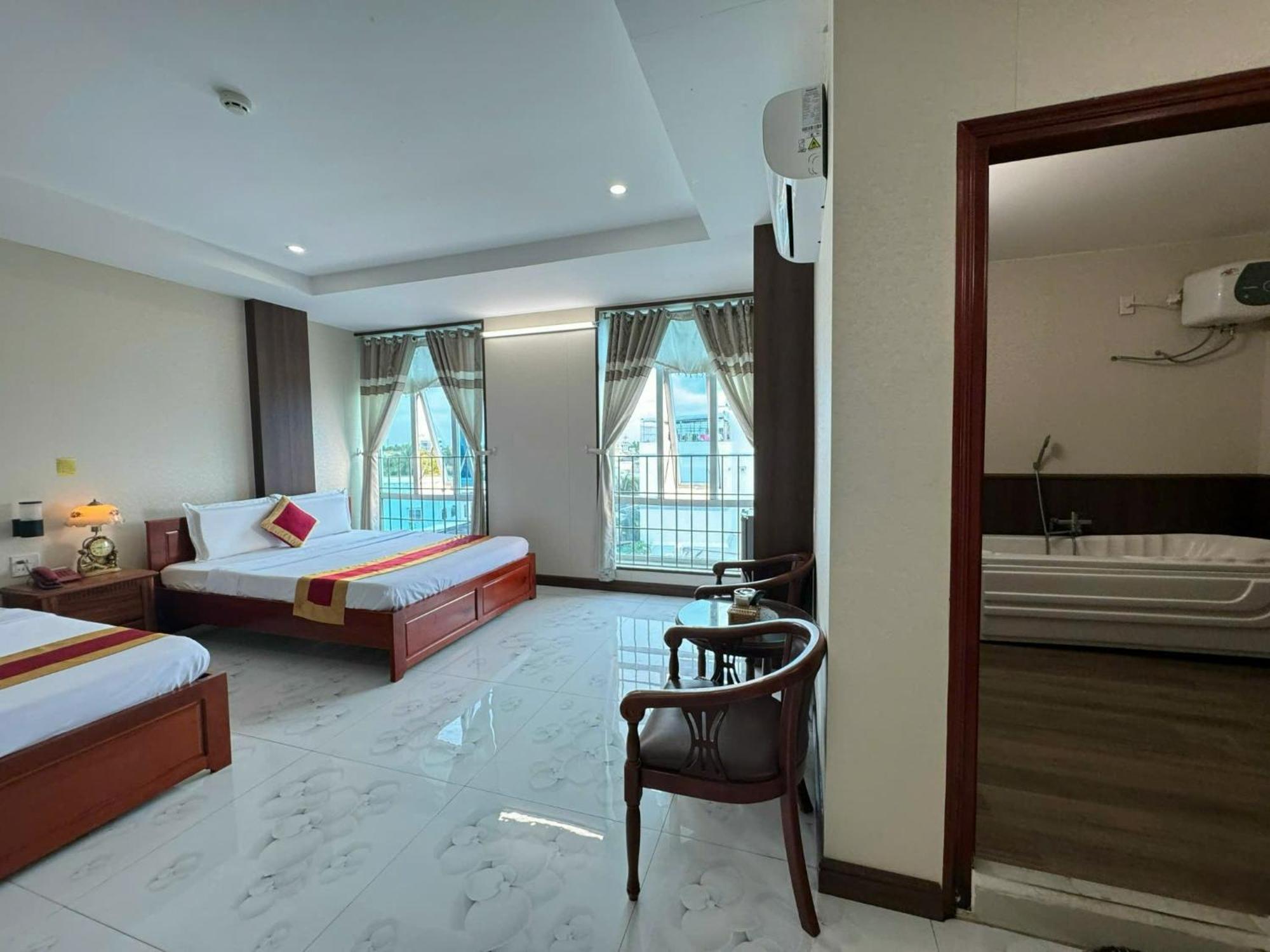 Thanh Dat Hotel Bac Lieu Esterno foto